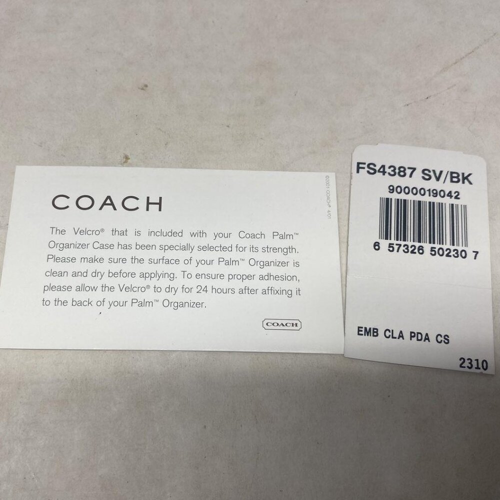 Coach Black Leather Zip Around Wallet Organizer Y2K - Picture 11 of 11